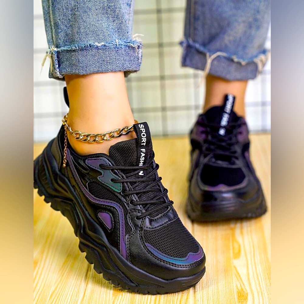 Women sneakers